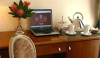 *** Otel Vivaldi Luxury Rooms Roma İtalya