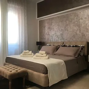  Affittacamere Via Roma 12 Italia