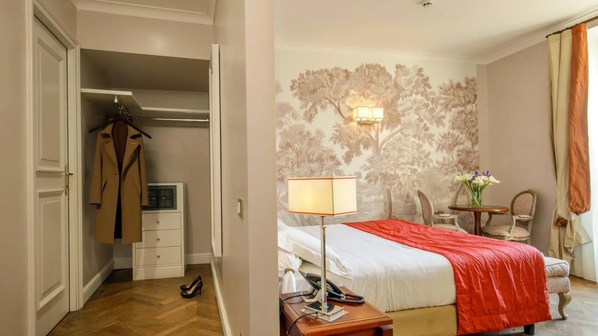Vivaldi Luxury Rooms Rome 3*,  Italy